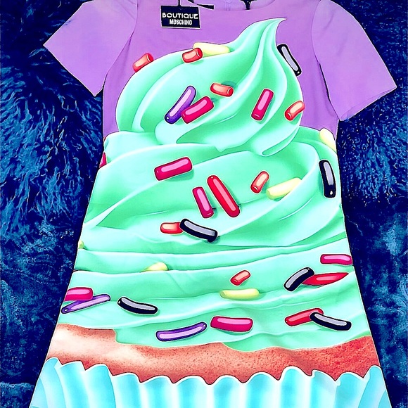 Moschino Dresses & Skirts - ⭐️NWT⭐️ BOUTIQUE MOSCHINO 🧁 Cupcake Dress - Italy